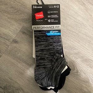Brand new hanes performance fit socks
